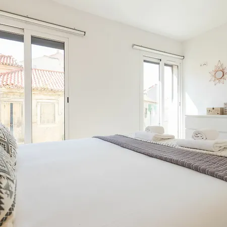 Alfama Lounge By Lu Holidays *
