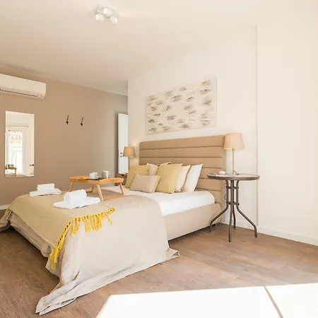 Alfama Lounge By Lu Holidays *